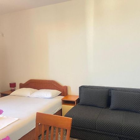 Apartments Radosevic Ulcinj Bagian luar foto