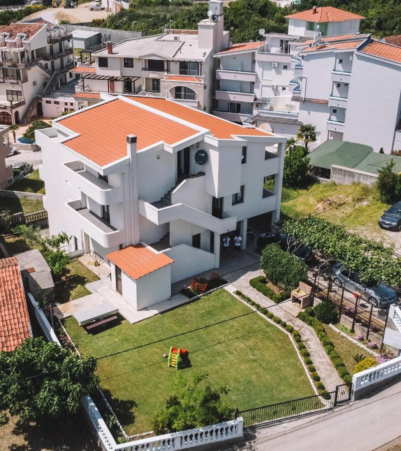 Apartments Radosevic Ulcinj Bagian luar foto