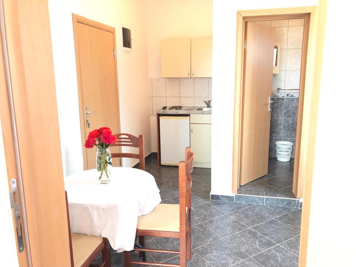 Apartments Radosevic Ulcinj Bagian luar foto