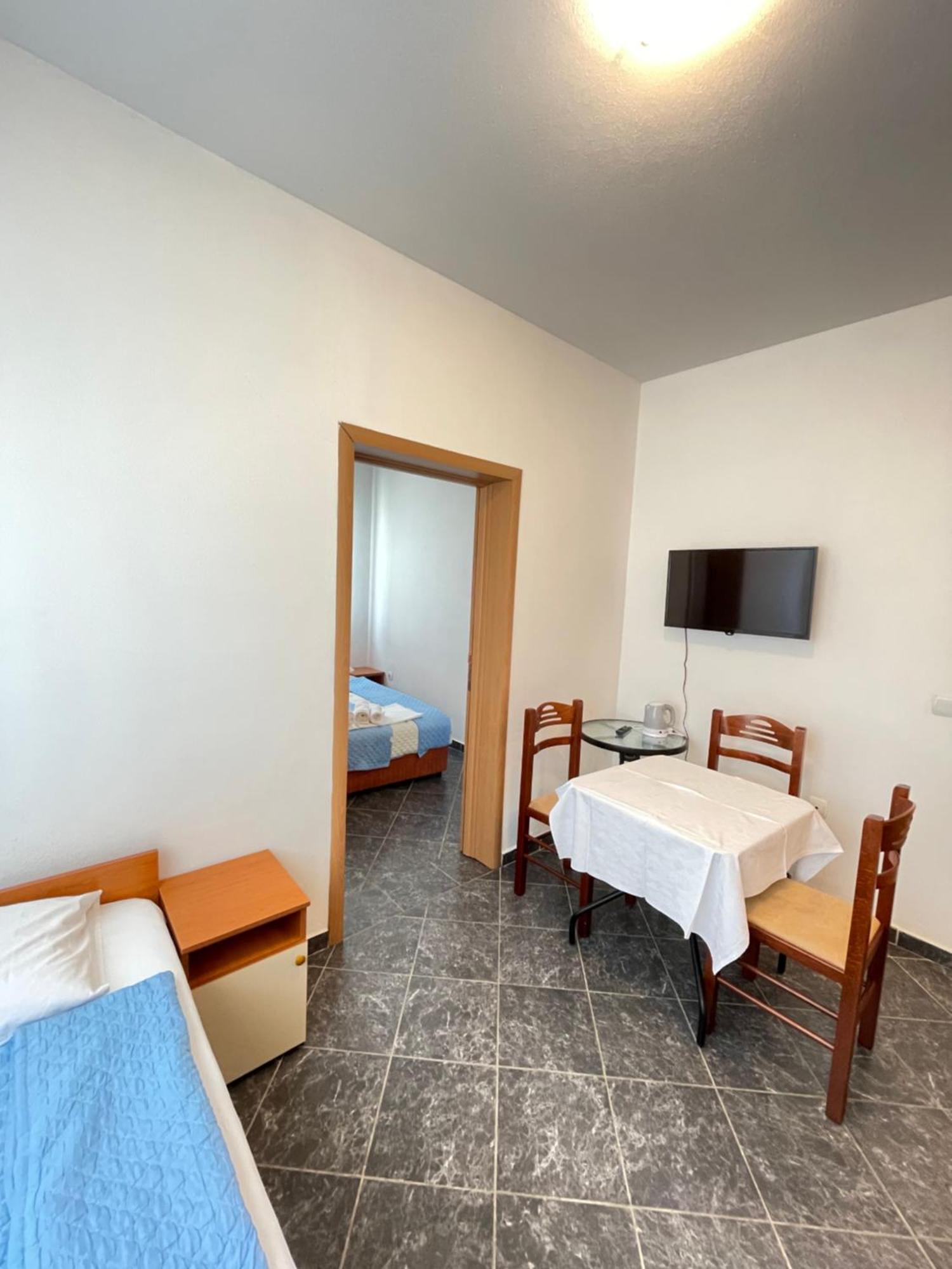 Apartments Radosevic Ulcinj Ruang foto