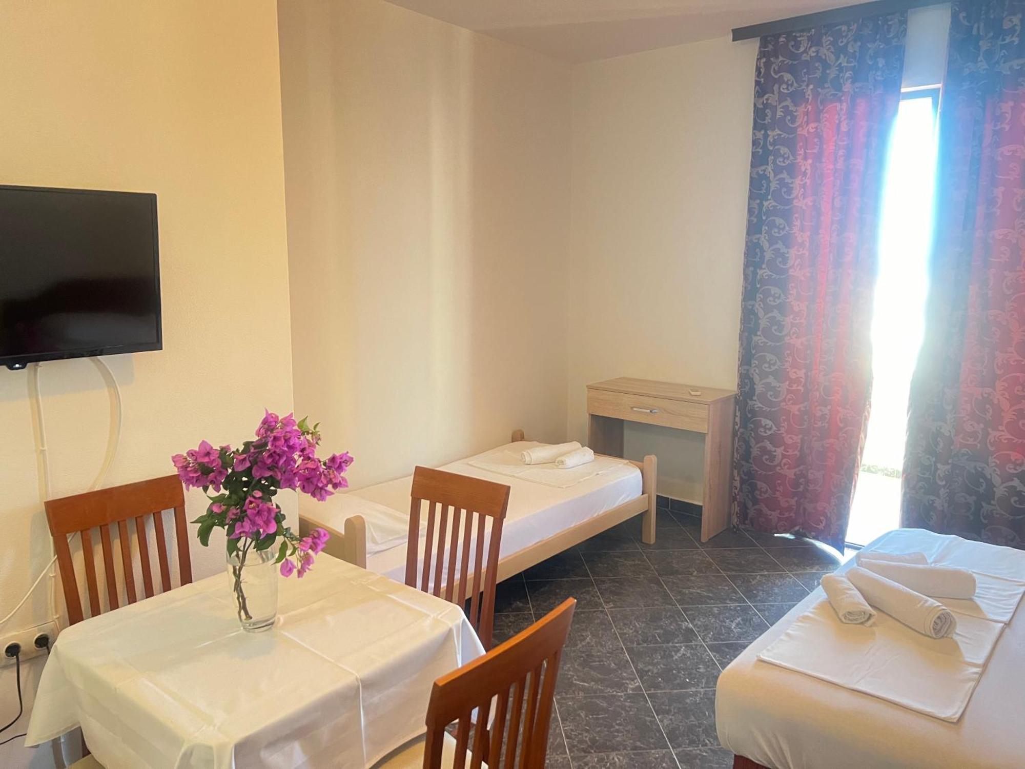 Apartments Radosevic Ulcinj Bagian luar foto